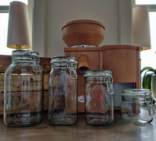 Load image into Gallery viewer, Four_sizes_white_clip-top_jars_Ekoto